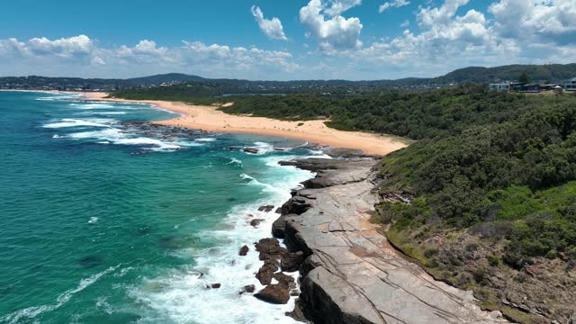 Exploring New South Wales: A Blend of Urban Charm and Natural Wonders